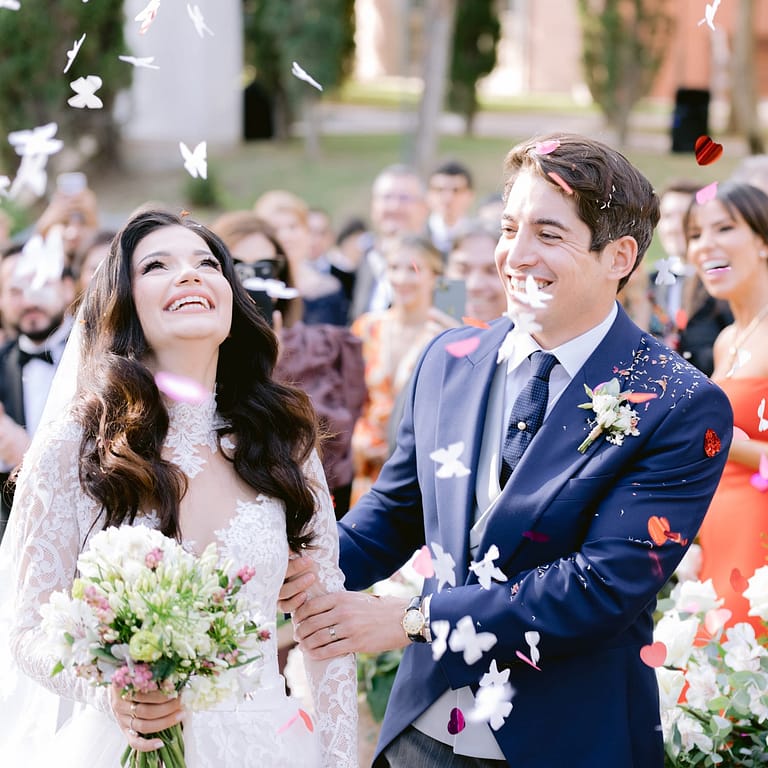 bride and groom confetti unforgettable moments